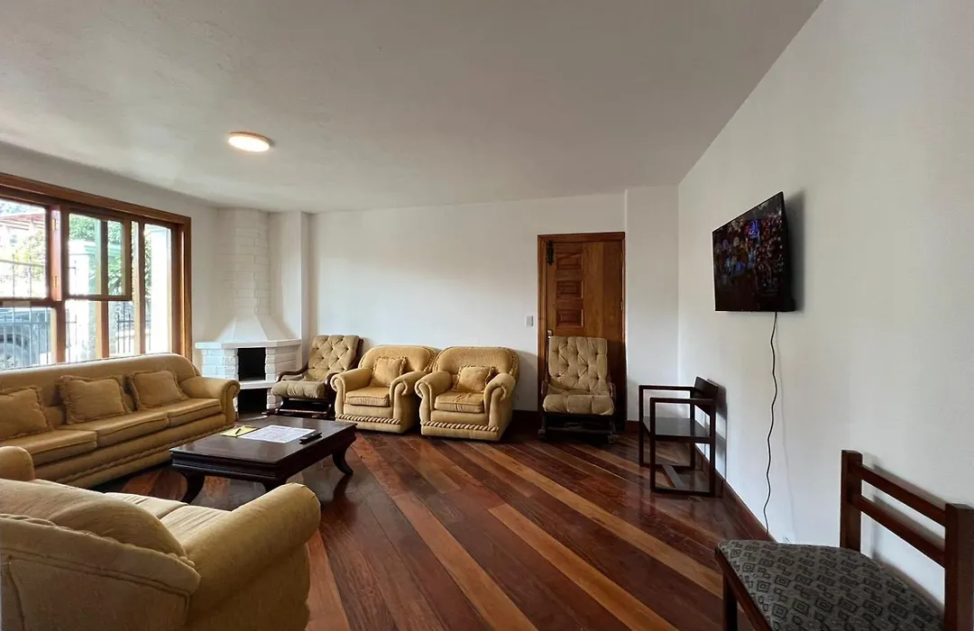 Villa Pastaza 4 Bedroom 3 Bath-1