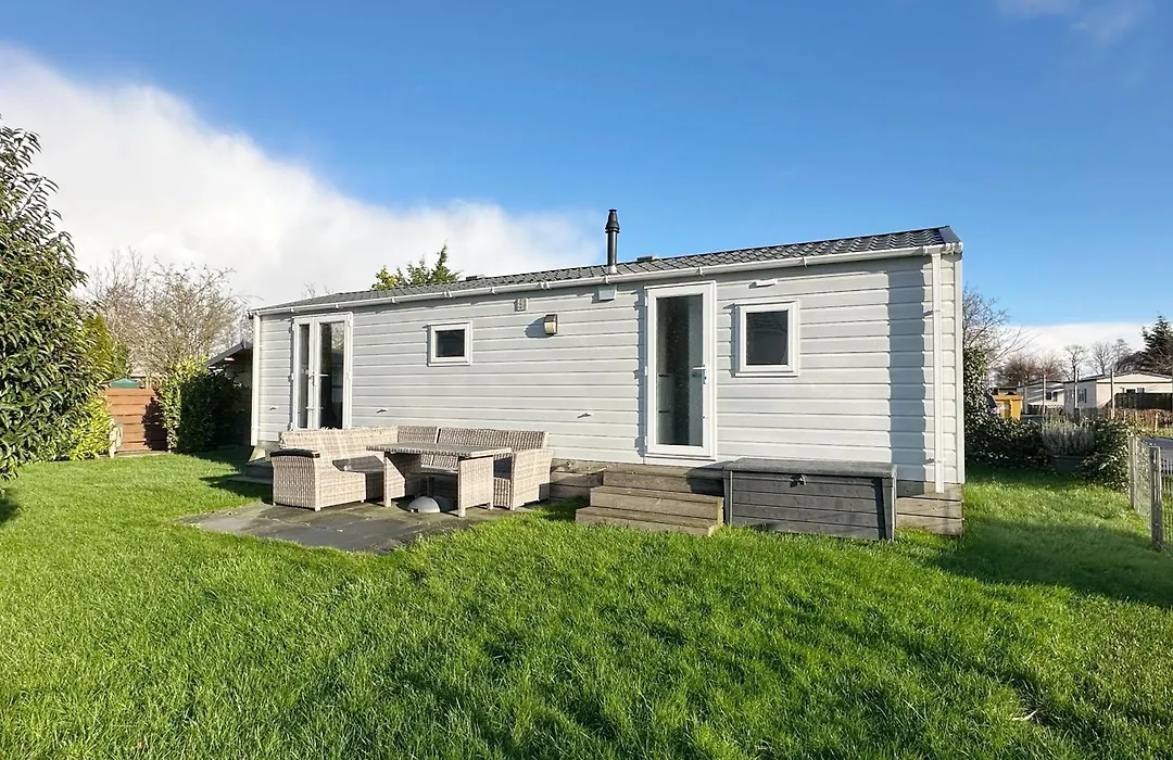 Chalet 7A Op Recreatiepark De Wielen-1