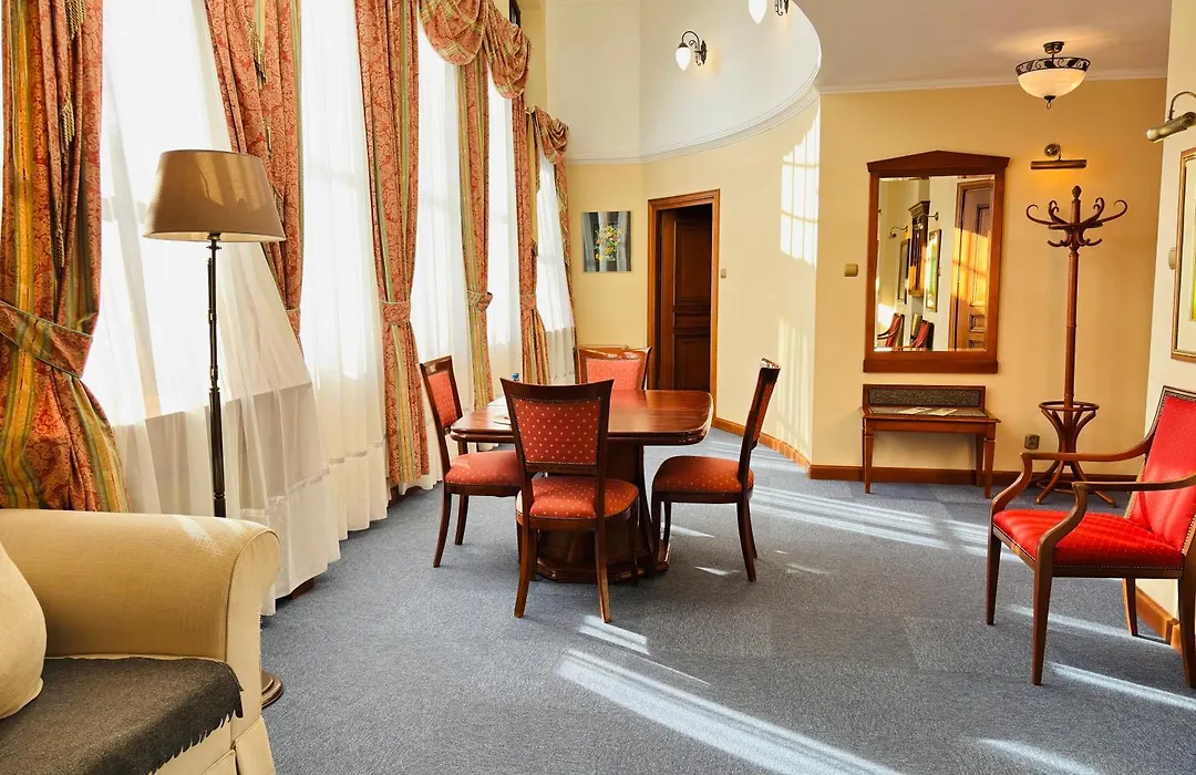 Hotel Opera-1