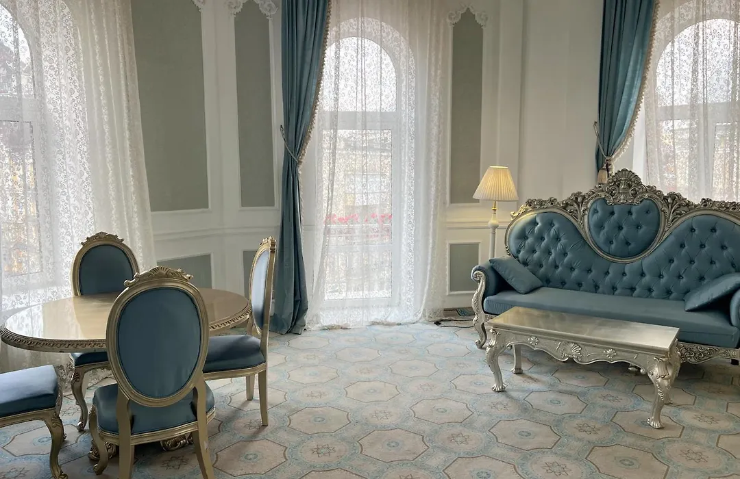 Royal Grand Hotel-1