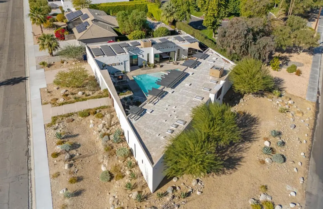 Spectacular Resort-Style Oasis By Rather Be Properties-1