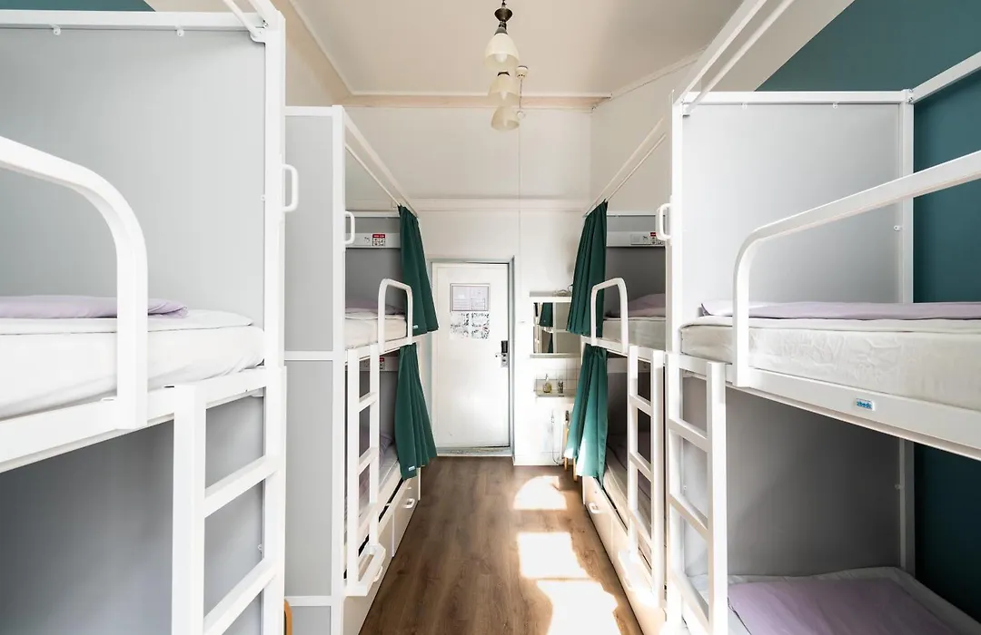 Hostel Diana Park-1