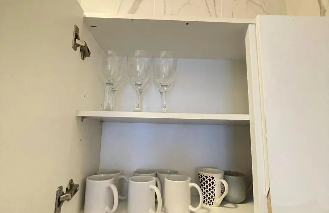 Lovely 2 Bed Flat 2 Floor Miles-1