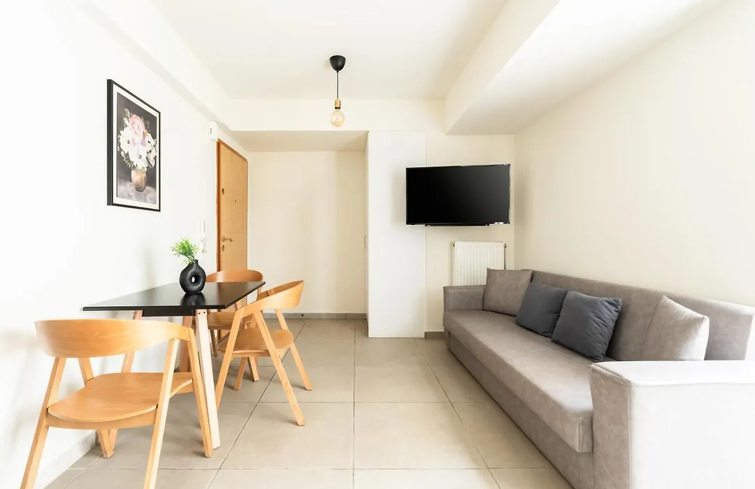 Elysee Apartment 8-1