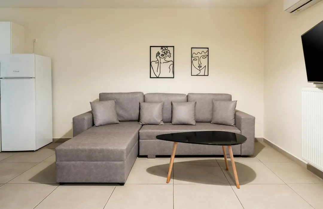 Elysee Apartment 4-1