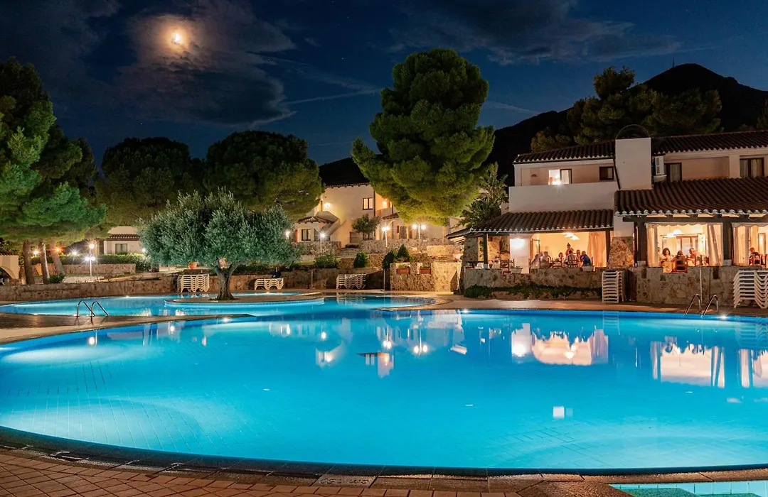 Club Esse Cala Gonone-1