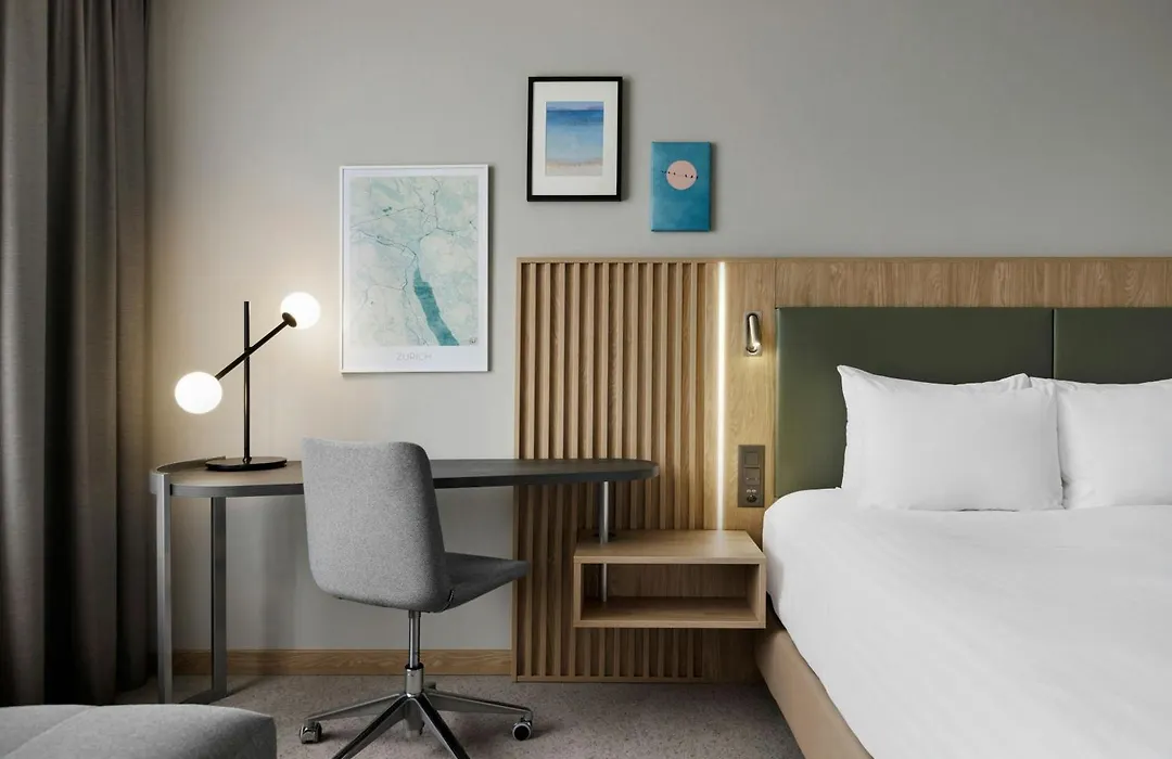 Courtyard By Marriott Zurich North-1