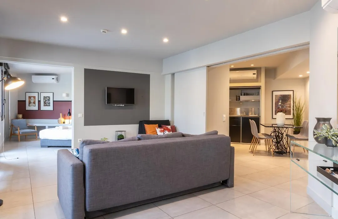 Entire Building In The Heart Of Athens Sleeps 15 With Private Rooftop Terrace-1