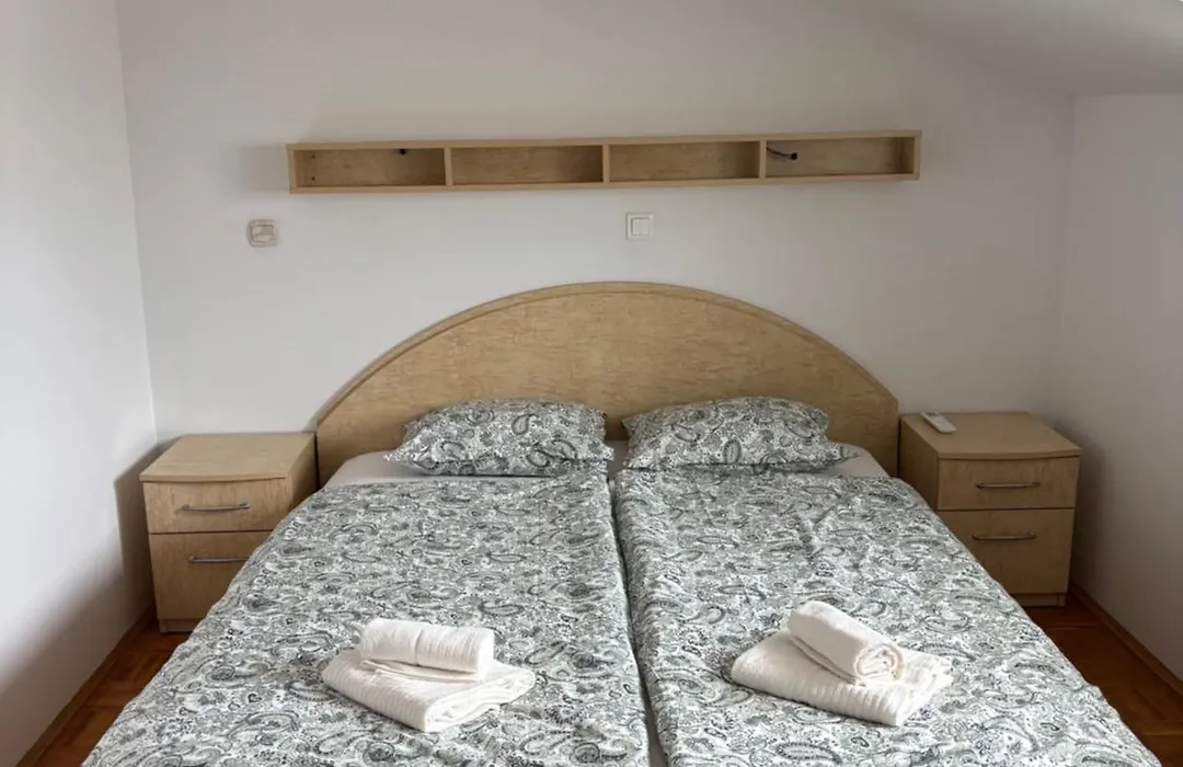 Trnovo Lunca Apartment-1