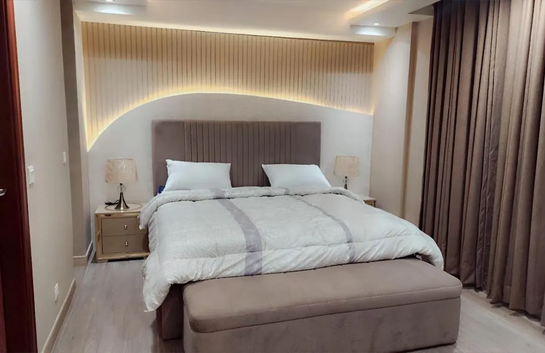 The Perfect Blend Of Style And Comfort In Gold Crest Mall-1