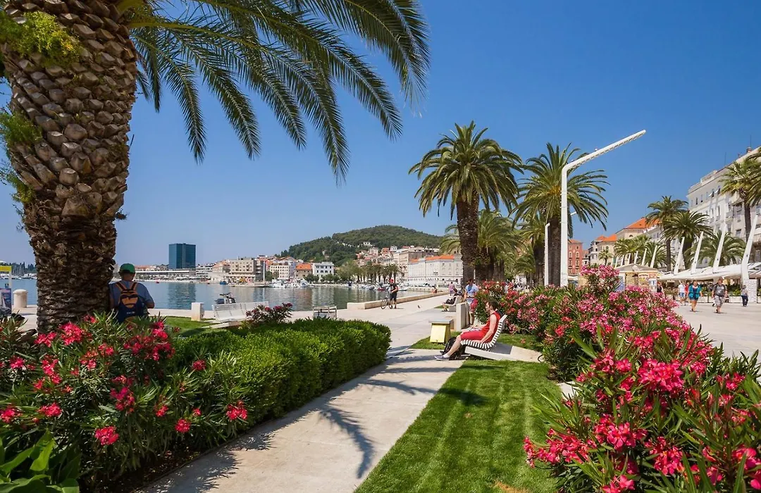 Luxury Apartment Luft Split Center-1