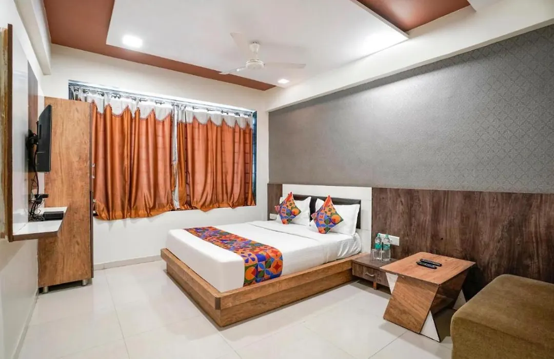 Hotel Silverkey International - Olive-1