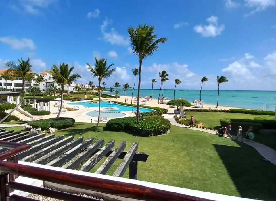 Beachfront Studio Punta Palmera-1