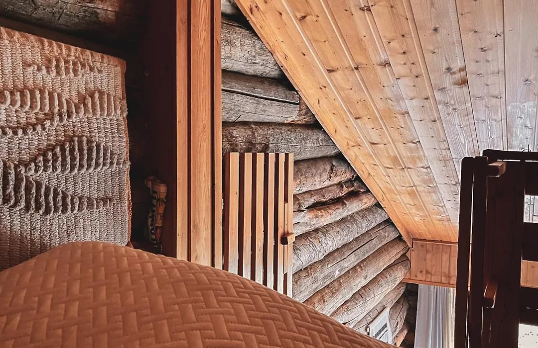 Pikkukelo Levi - Doorstep Ski Bus - Sauna - Traditional Log Cabin-1