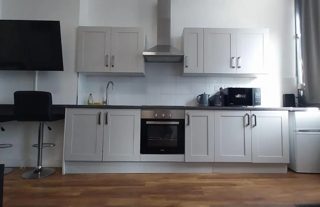 large Studio Near Arsenal Stadium-1
