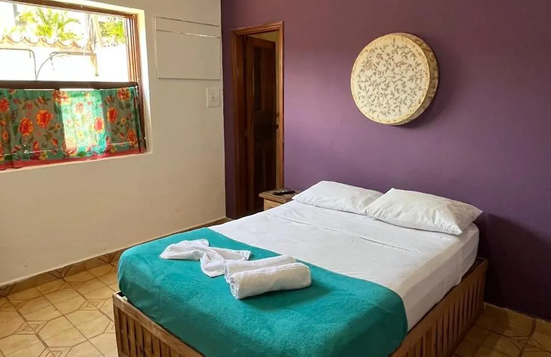 Santo Hostel Parati-1