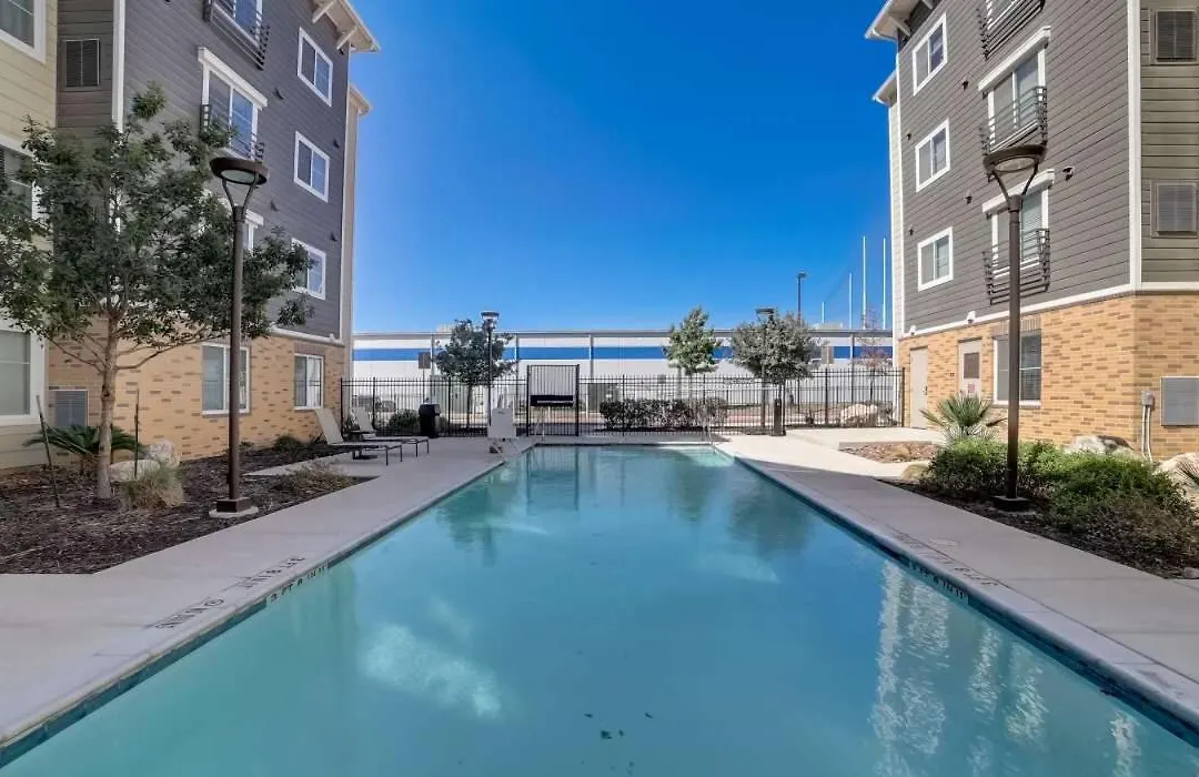 Simplicity 1103 I Spacious 1Bd1Bth Apartment-1