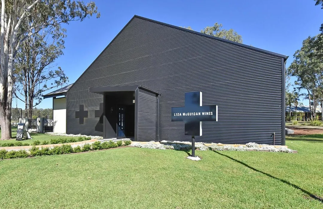 Blaxlands Kangaroo Homestead With Hot Tub Walk To Concerts And Wineries-1