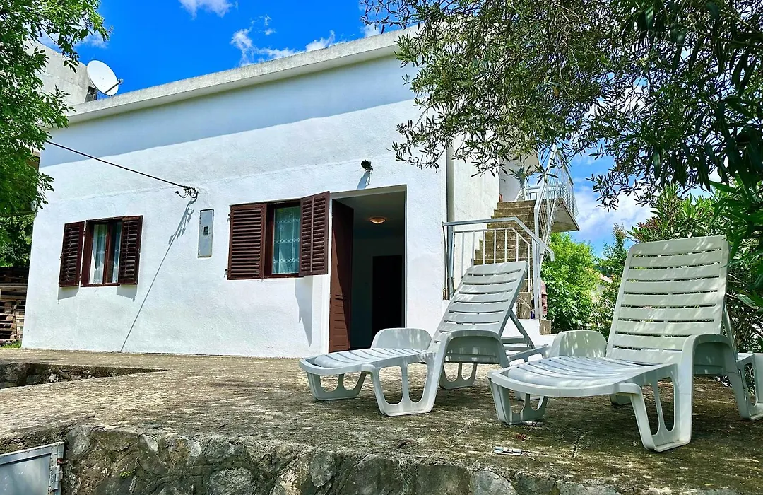 Veles House-1