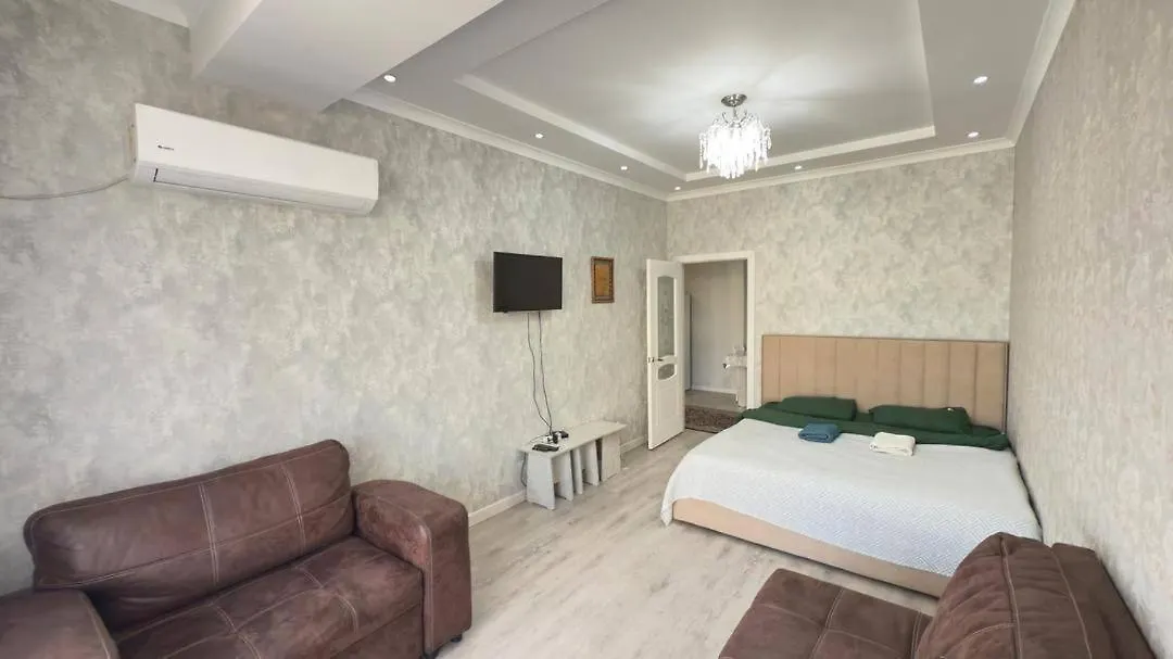 2-Room Apartment Tynystanova 94-1