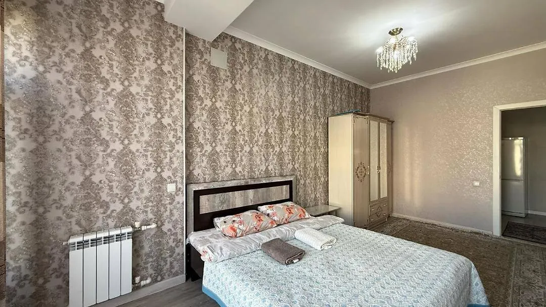Charm 2 Bedroom Apt In The Heart Of The City-1