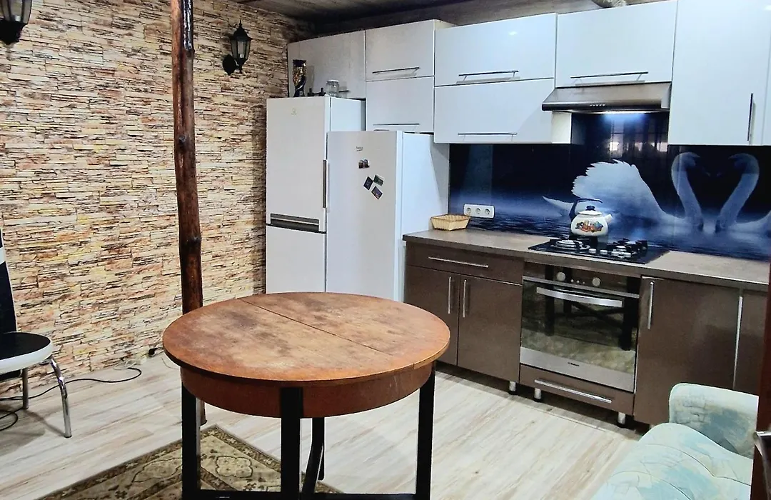 2 Room Central-1