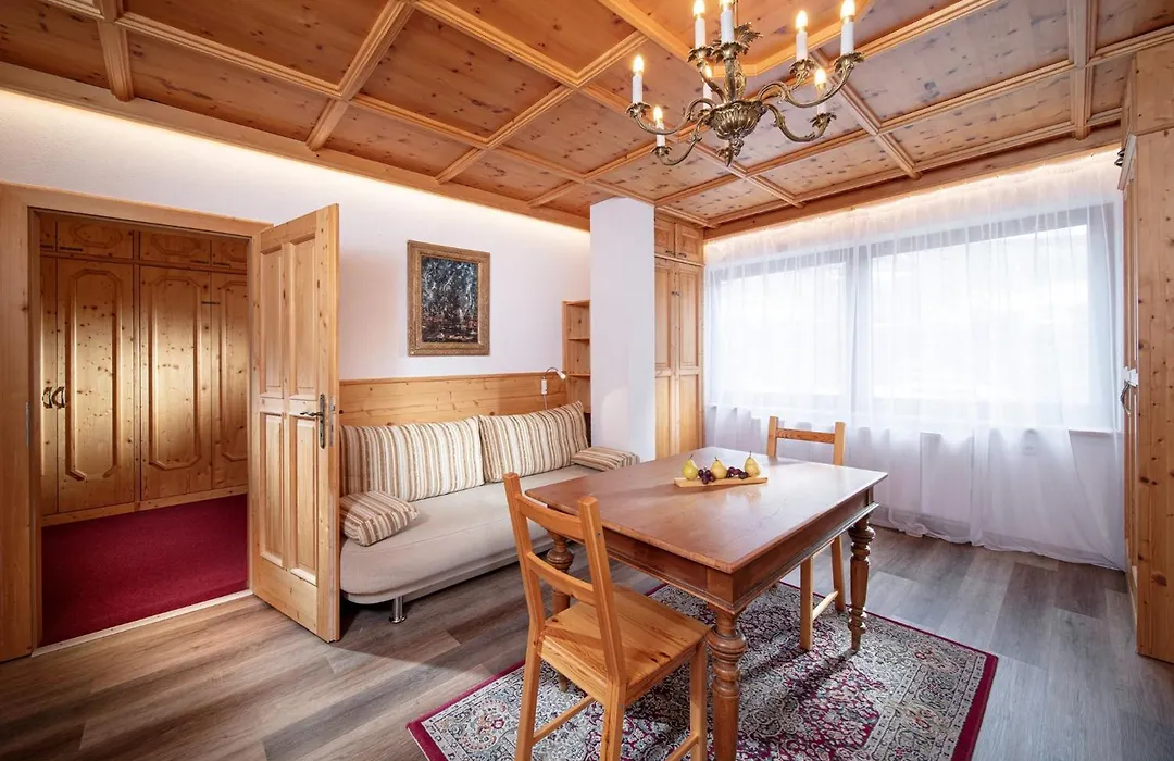 Hotel Höhlenstein-1