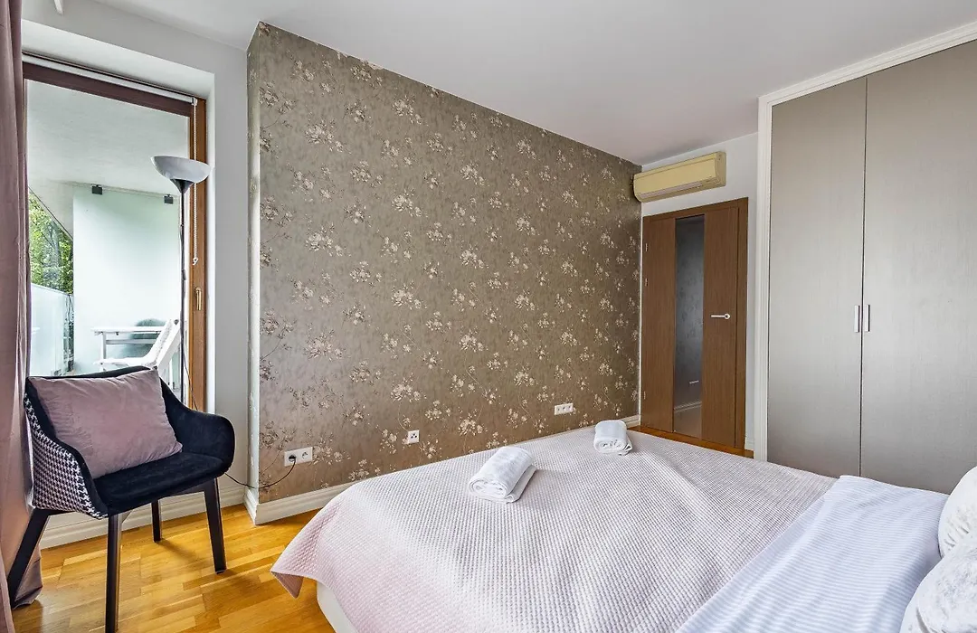 Apartament Leszczynska, Powisle-1