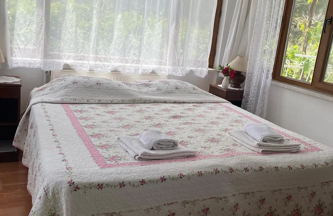 Guenebakan Taliani Otel-1