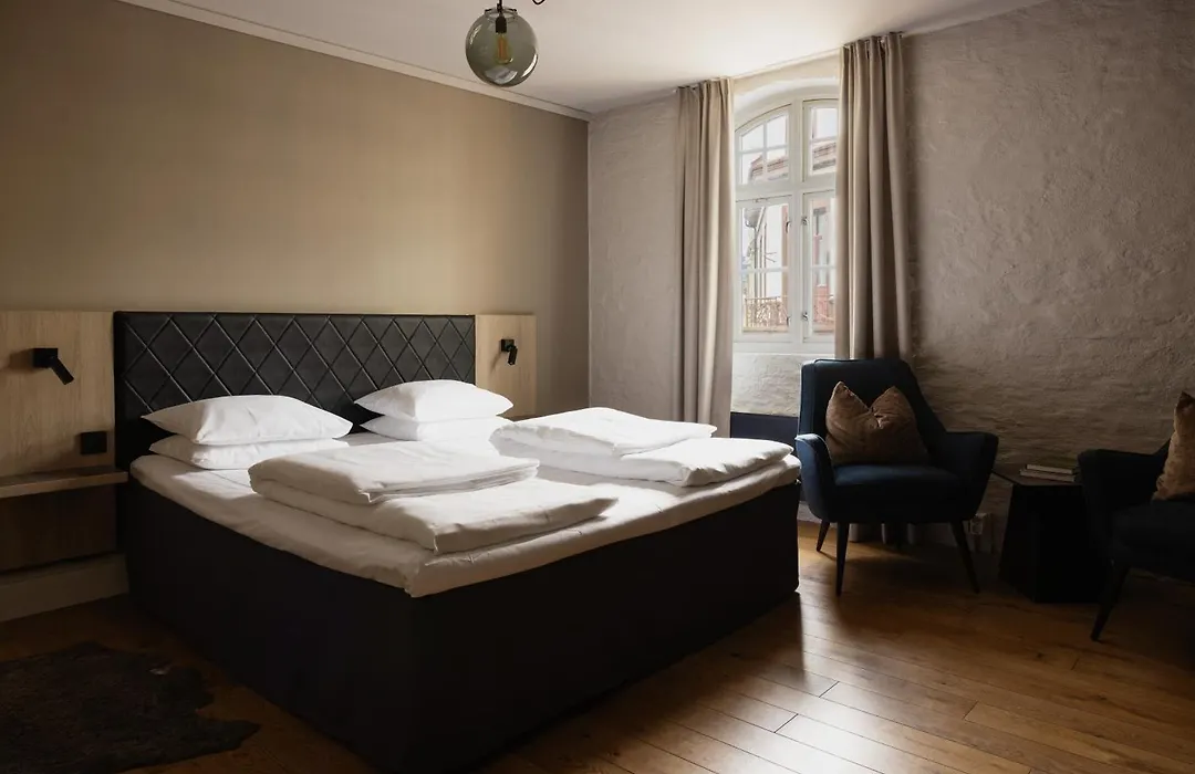 Hotel Brosundet-1