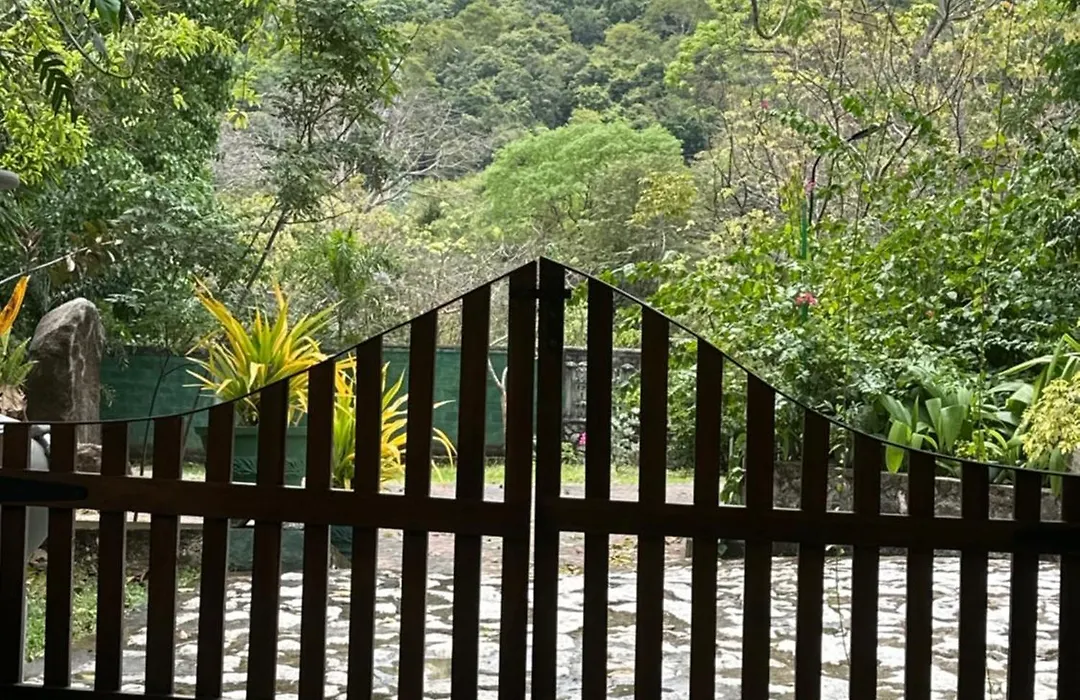 Honeyland Hotel-1