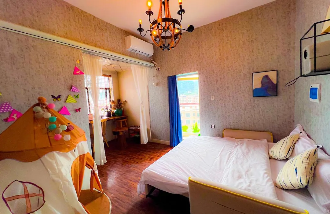 Little White House Homestay - Tianmen Mountain Scenic Area-1