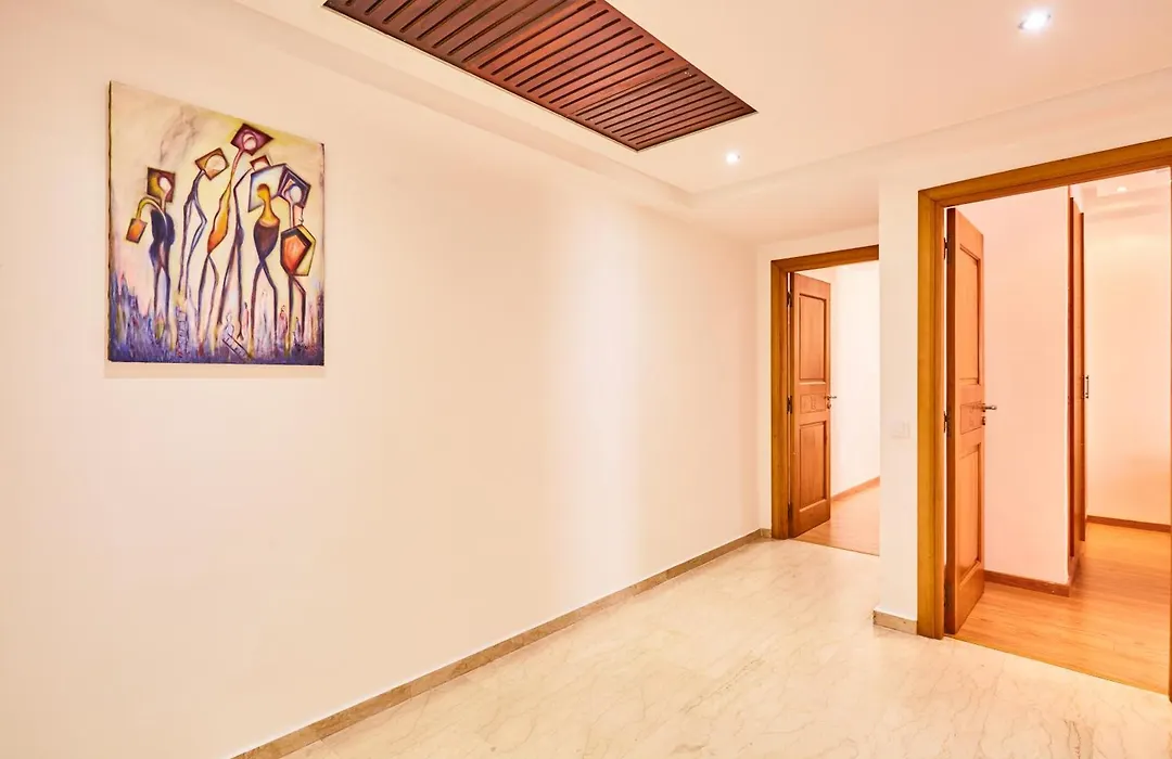 Casablanca 3 Bed Unit In Triangle Dor With Parking-1