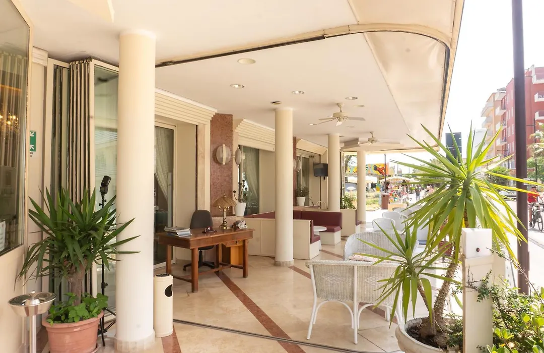 Hotel Adriatica Sul Mare-1