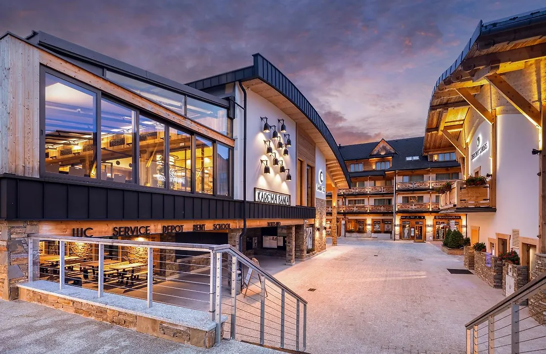 Hotel Bania Thermal & Ski-1