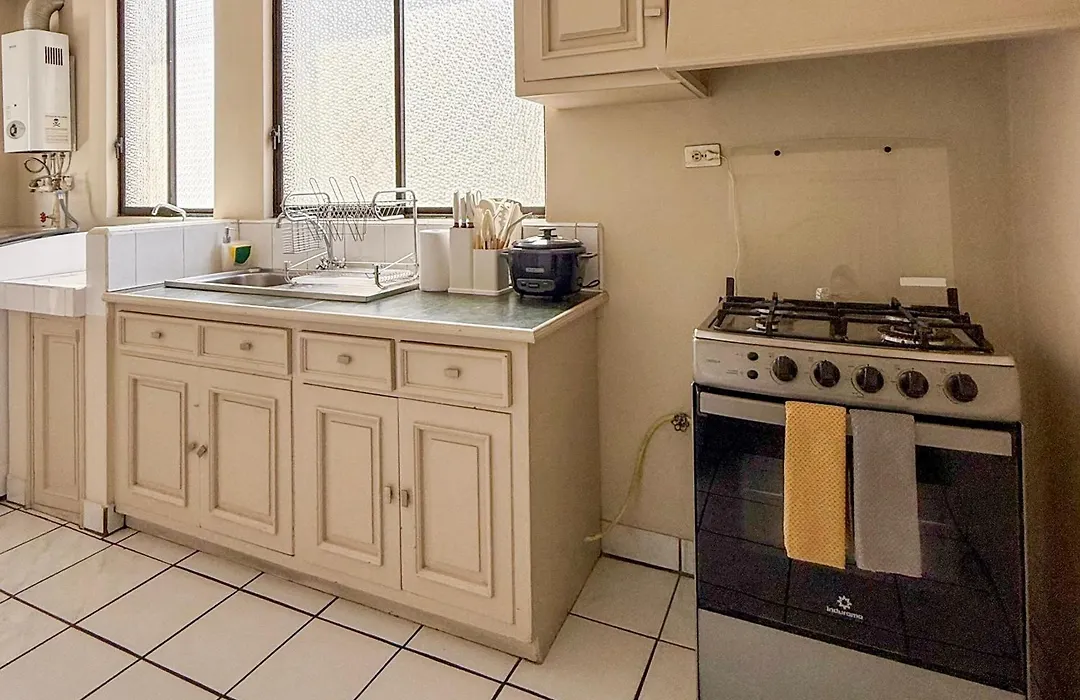 Departamento Centrico En Cuenca Con Terraza Y Parqueo Privado-1