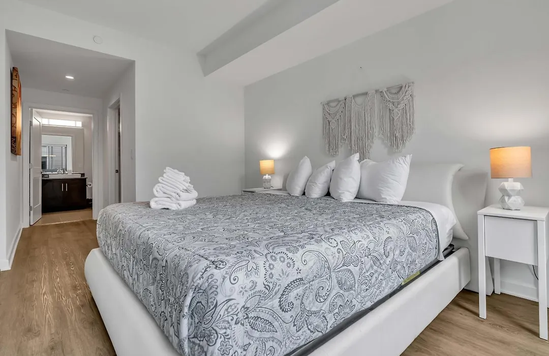 Fully Furnished Apartment In Washington Near Logan Circle-1