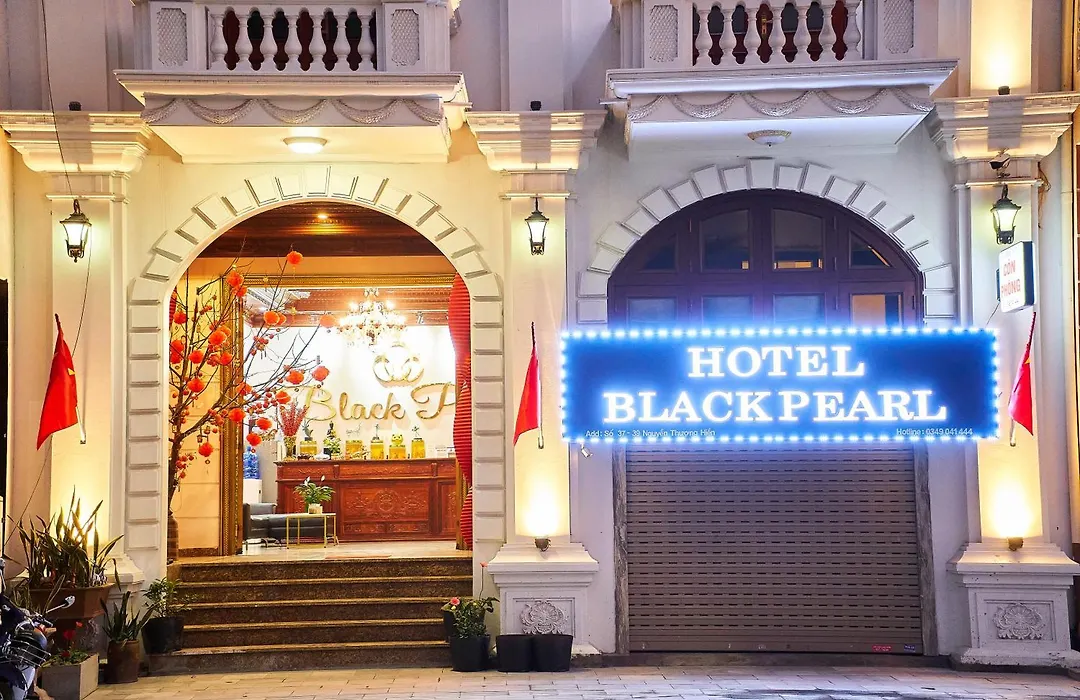 Black Pearl Hotel-1
