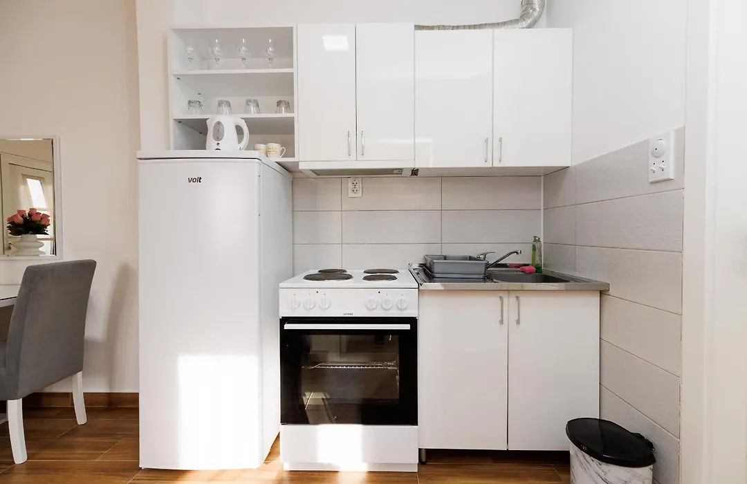 Apartman Aki-1