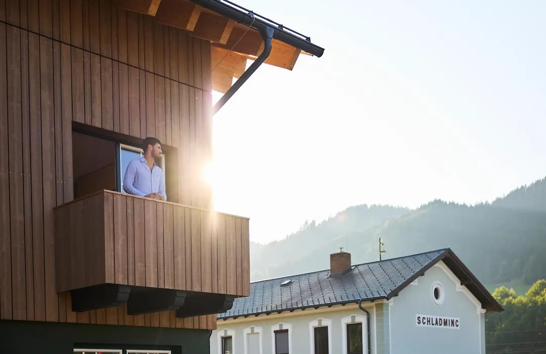 Hotel Und - Smart Alpine Stay-1