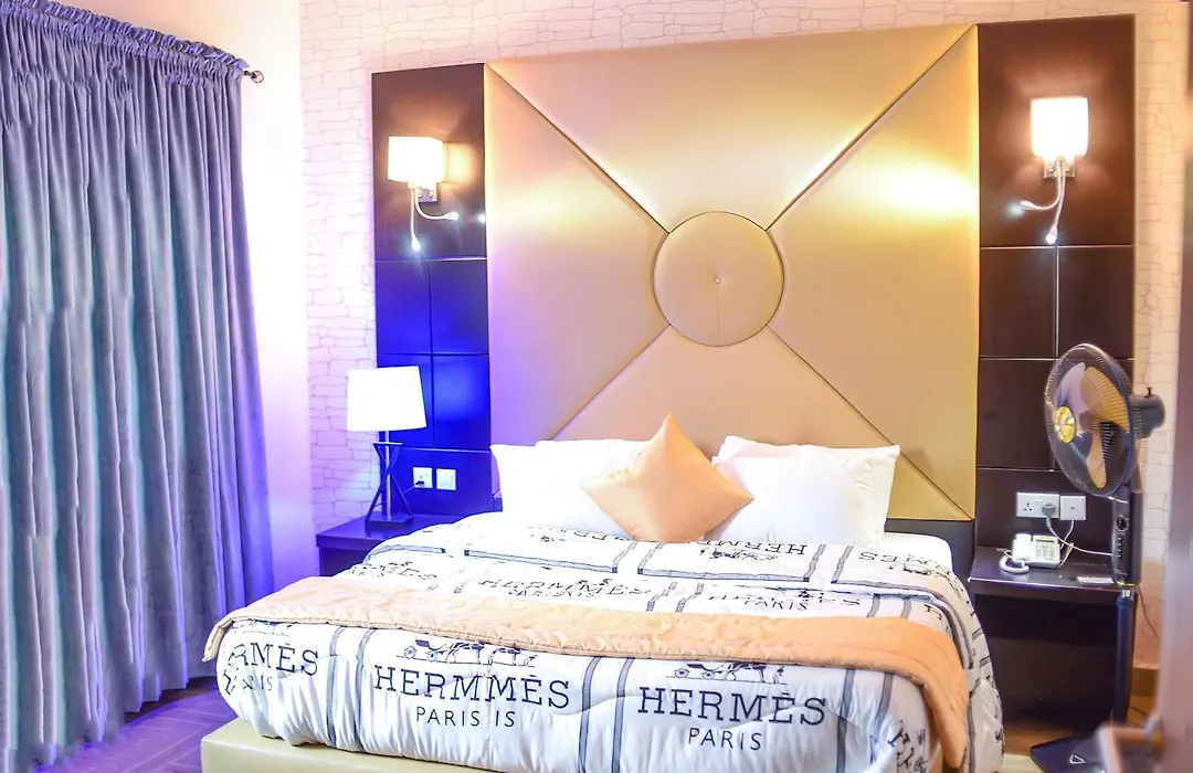 Mainstay Luxury Hotel-1
