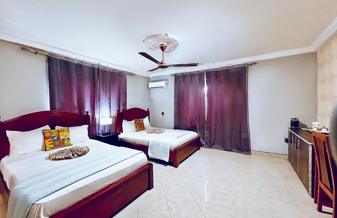 Coconut Pointe Villa&Beach Resort-1