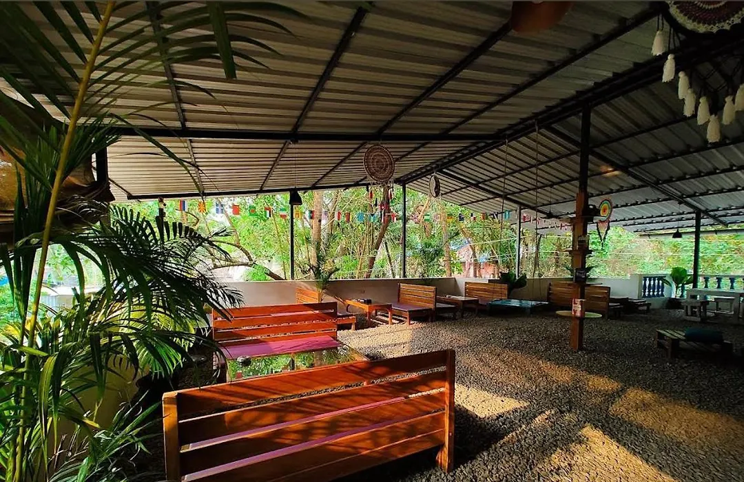 Getgo Hostels-1