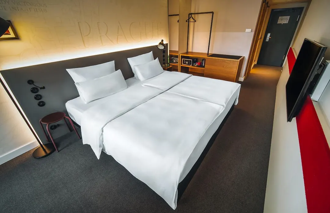 Hotel PULSE8-1