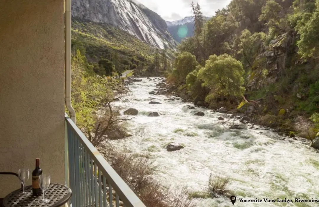 Yosemite View Lodge-1