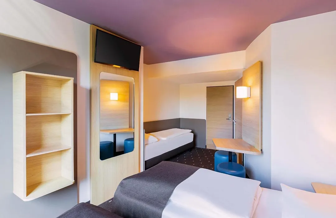 B&B Hotel Düsseldorf-Airport-1