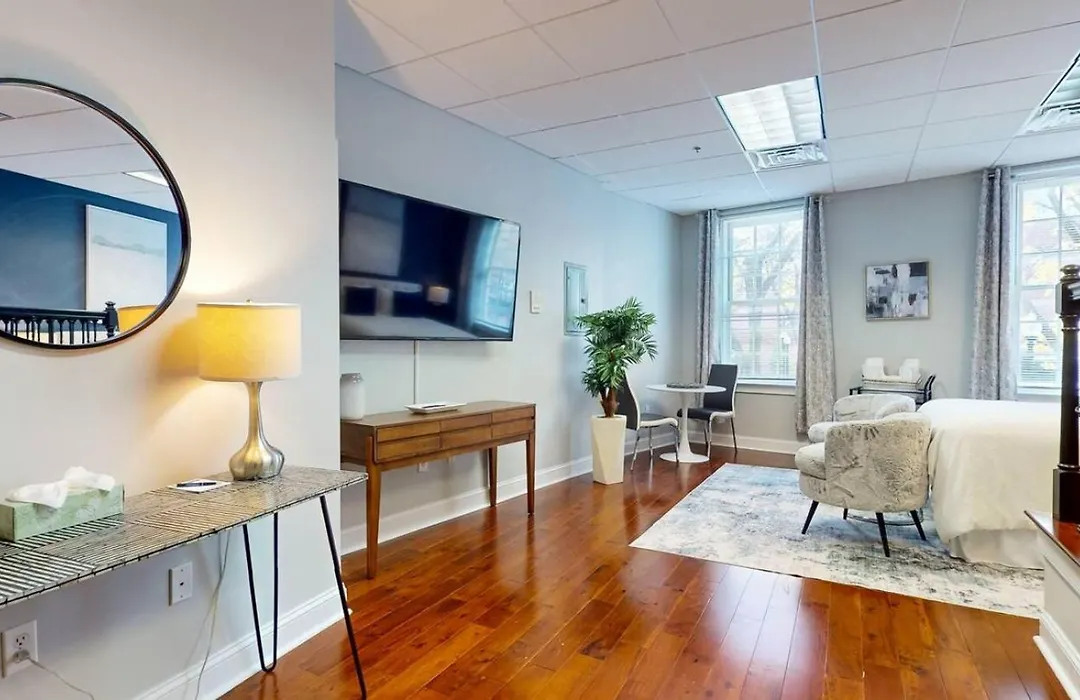 Cozy Studio In Faneuil Hallquincy Market-1