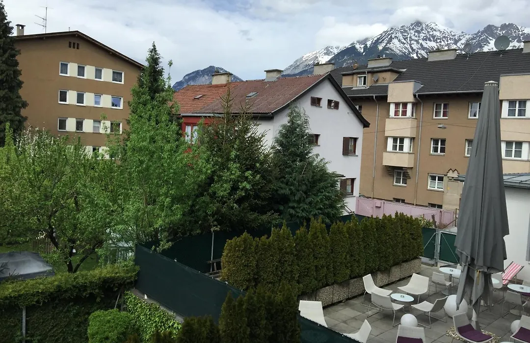 Binders Budget City-Mountain Hotel-1