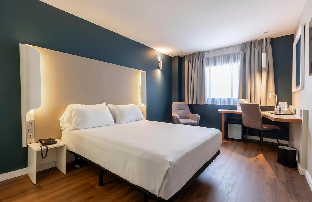 Travelodge Malaga Airport-1