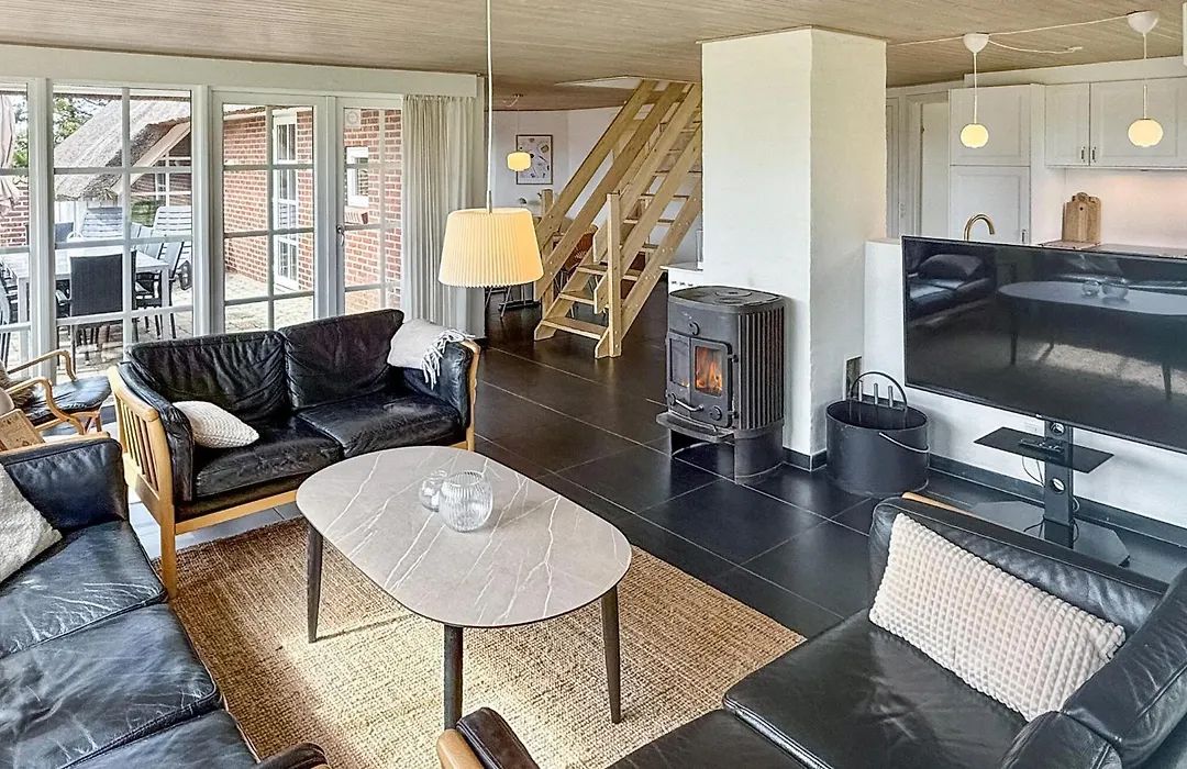 Beautiful Home In Blavand With Sauna-1